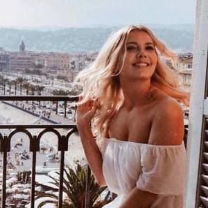 Meet your Posher, Chloé